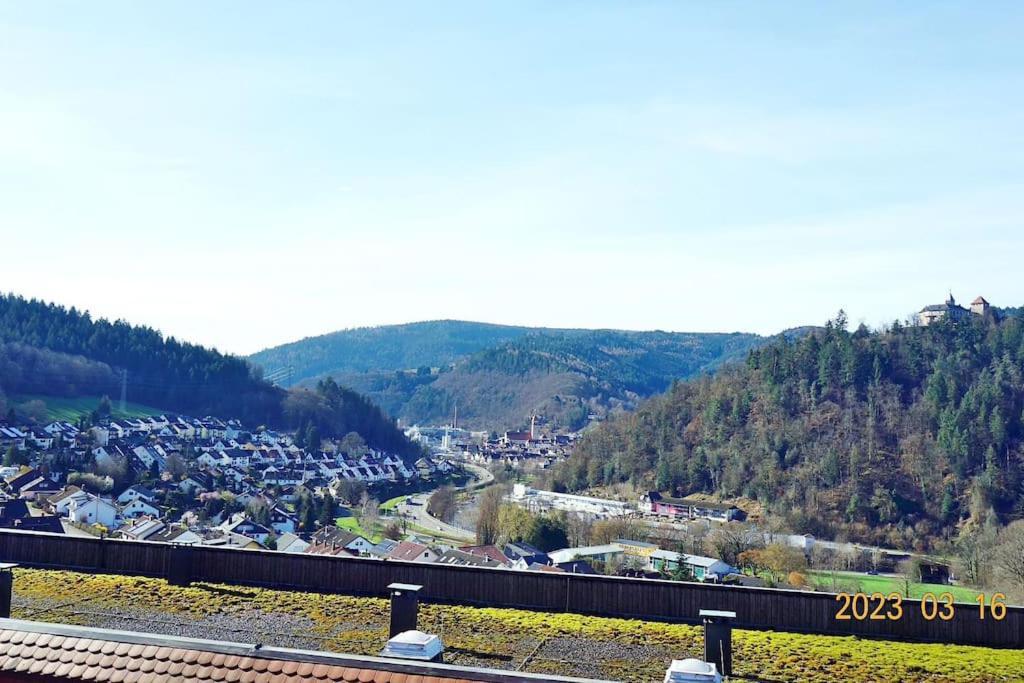 Apartment With Panoramic Views In The Black Forest แกร์นสบาค ภายนอก รูปภาพ